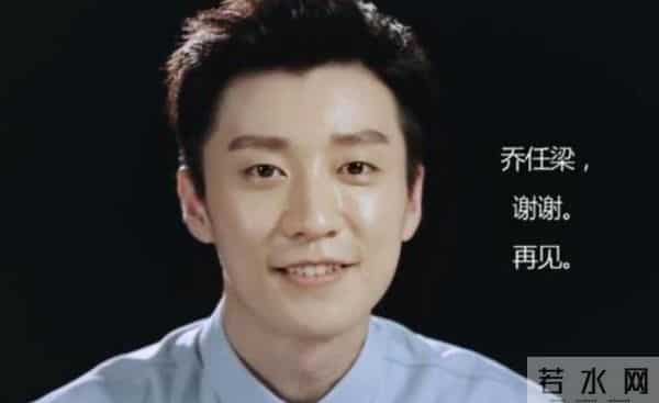 乔任梁妈妈:乔任梁妈妈独往墓园扫墓,向爱子报平安泪点多,碑前满是鲜花供品