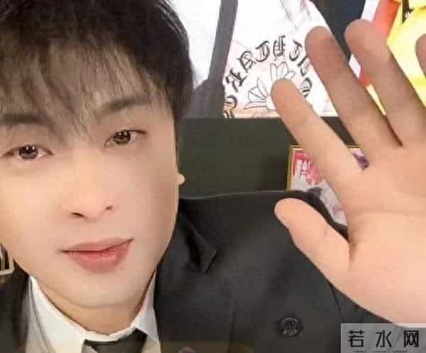 辛巴的第一任妻子是谁