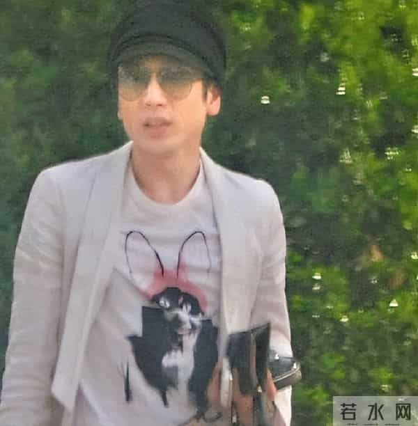 王珂的父亲:汪小菲中年失婚,王珂被嘲软饭男,风格一时的京圈四少令人唏嘘