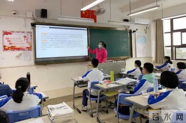 黑丝丝教师：心疼！复学后高三班主任的十二时辰，一起来感受下……