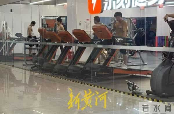 团购健身卡：记者实探立秋后健身房：市民锻炼热度不减，自助健身房和团购健身卡受宠
