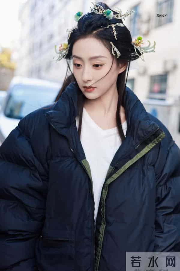 胡连馨和于适视频截图