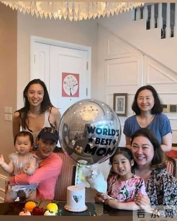 何超琼站C位无人敢抢