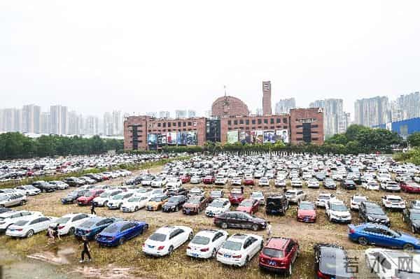 重庆奥特莱斯周年庆