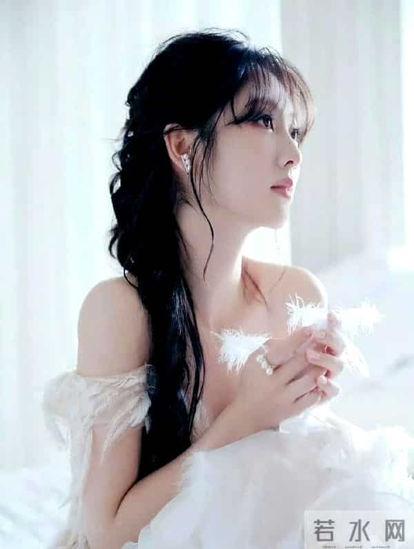 高校老师称谈恋爱要有唯一性