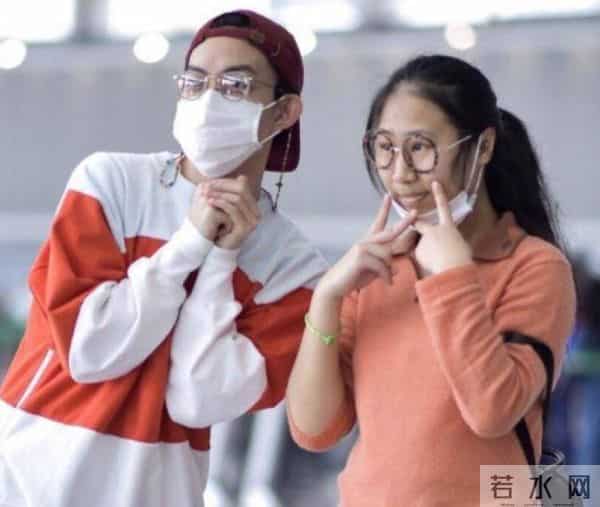 虹桥一姐:还记得那个跟拍明星的虹桥一姐吗?现在明星要反过来蹭她热度了!