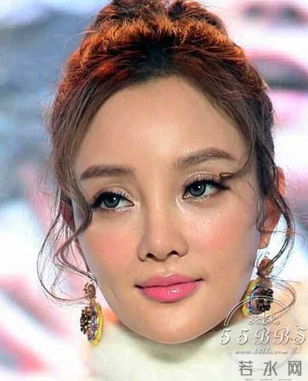 电眼美女购物狂