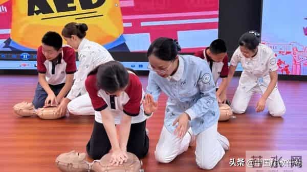 重庆29中:重庆二十九中新生入学教育系列活动圆满落幕