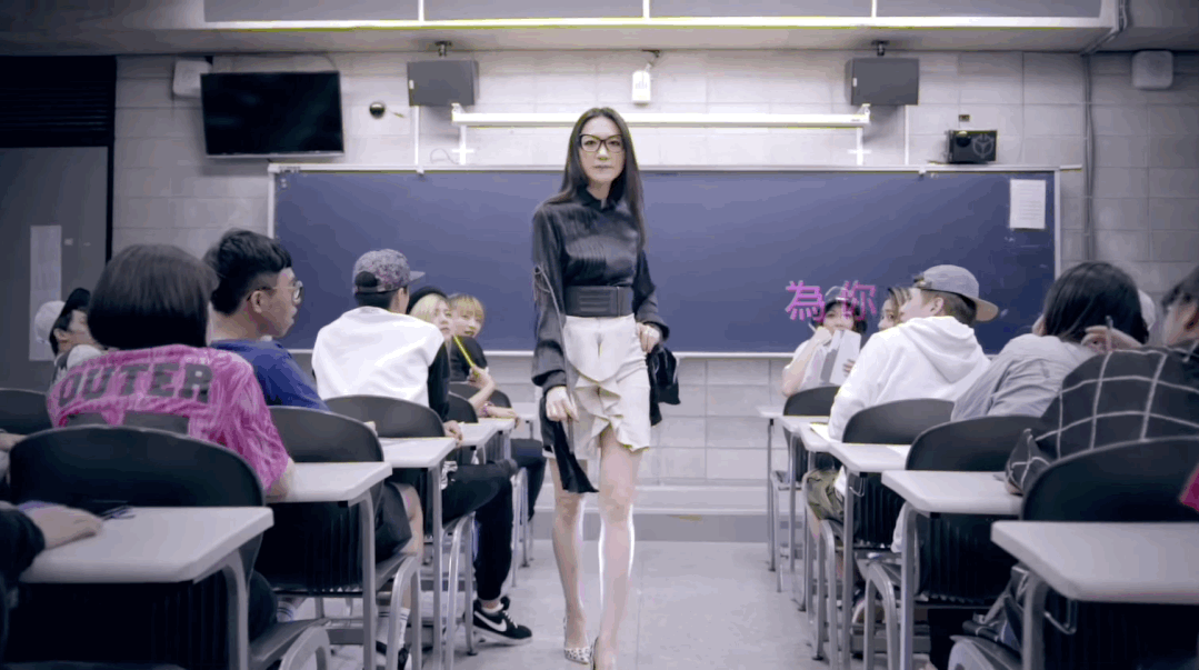 曲家瑞父亲：身为艺术家、富家千金的曲家瑞为什么要到康熙混综艺咖？