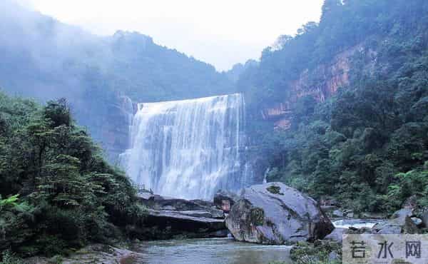 隆鑫花漾的山谷