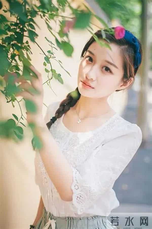 北影校花韩一菲