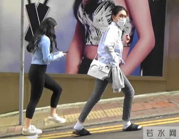 邱淑贞三女儿同框