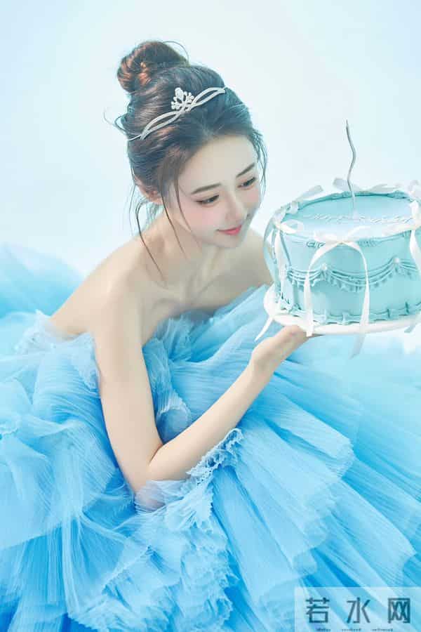 马泽涵：马泽涵，层层叠纱，蓝色仙女