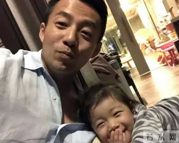 王珂的父亲:汪小菲中年失婚,王珂被嘲软饭男,风格一时的京圈四少令人唏嘘