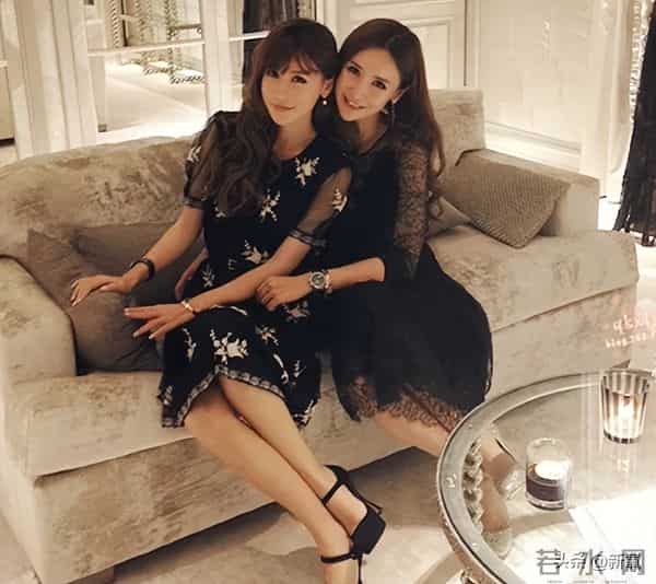 呛口的小辣椒结婚照