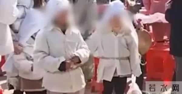 夫妇身亡留下的8孩有很多人想领养