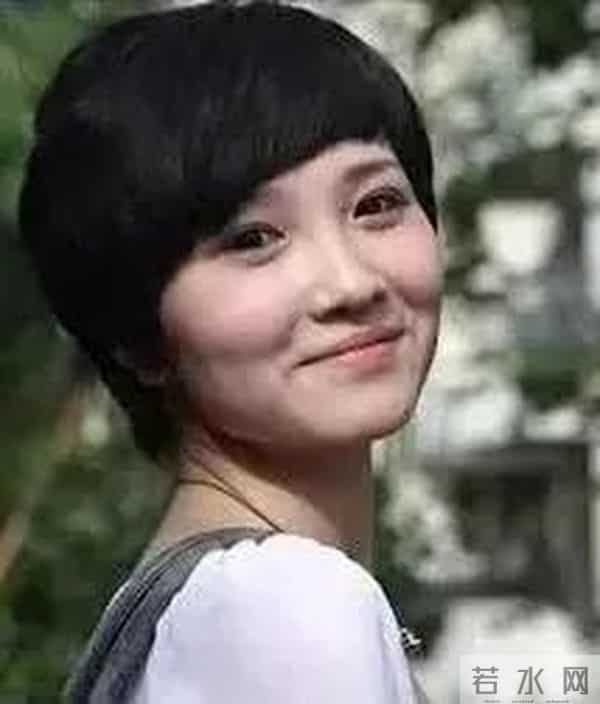 柳岩整形前后对比