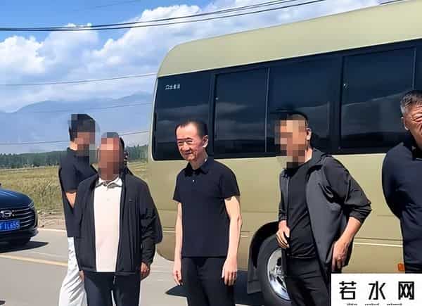 71岁王健林限高被取消，但近照骨瘦如柴，在日本的思聪传来坏消息