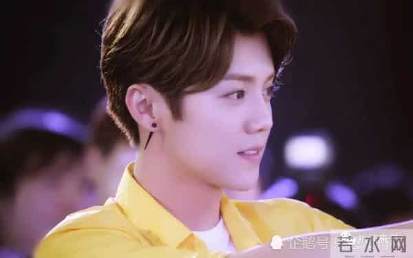 郑业成隐婚生子