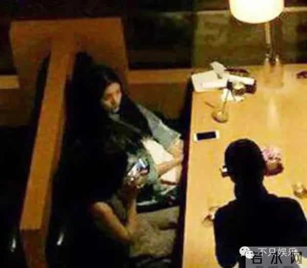 冯绍峰林允甜蜜同居