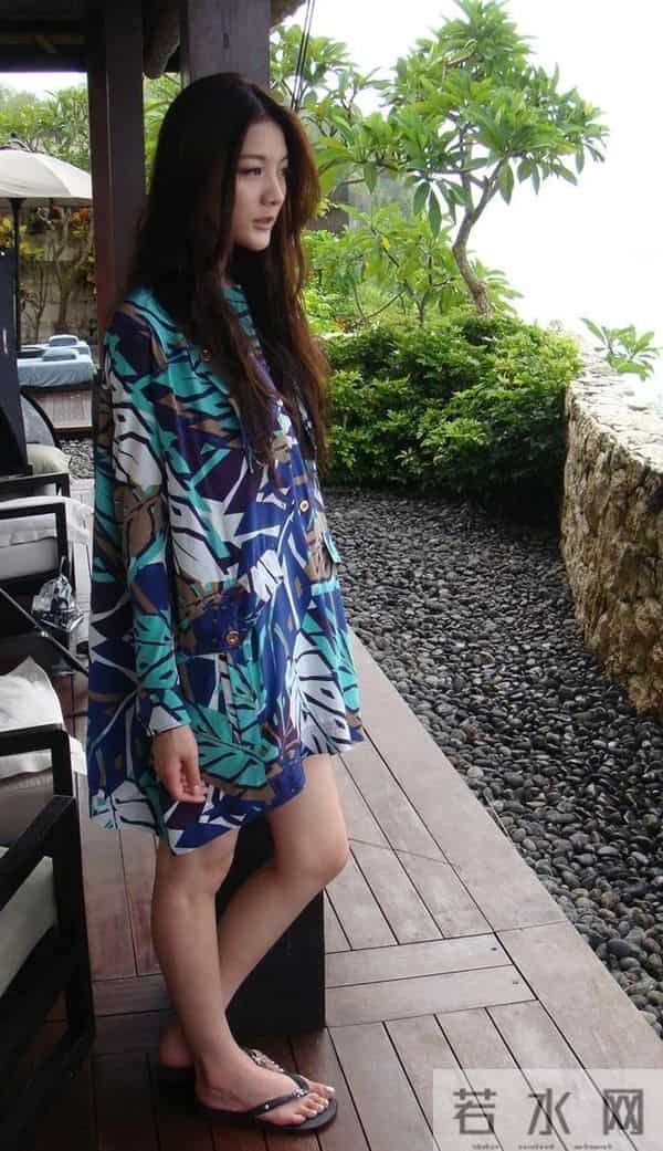 吴亚 馨：“模特女神”吴亚馨