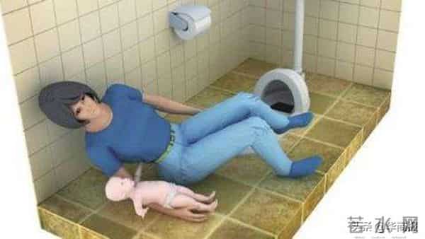 哈尔滨一学生厕所产子