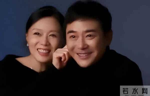 凤冠霞帔婚纱照