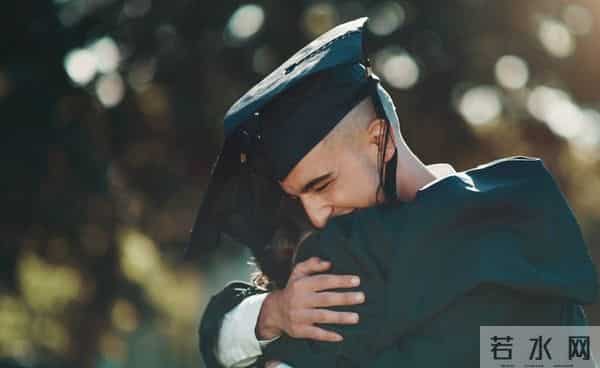 为了卖掉房子 她做了半年中介