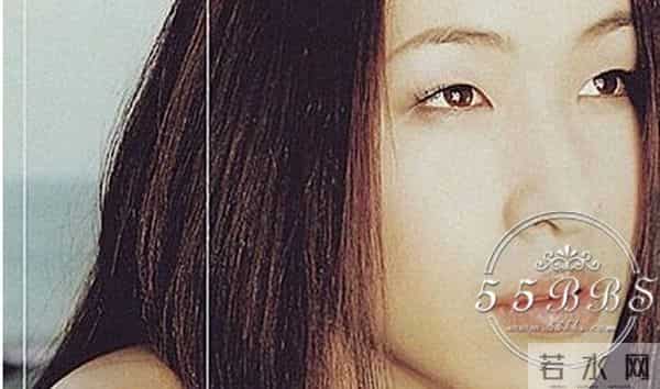 电眼美女购物狂