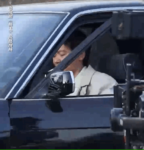 王宝强开什么车