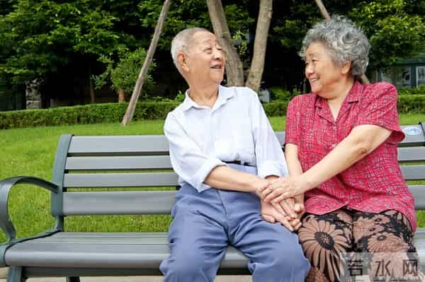 和理发店阿姨第一次