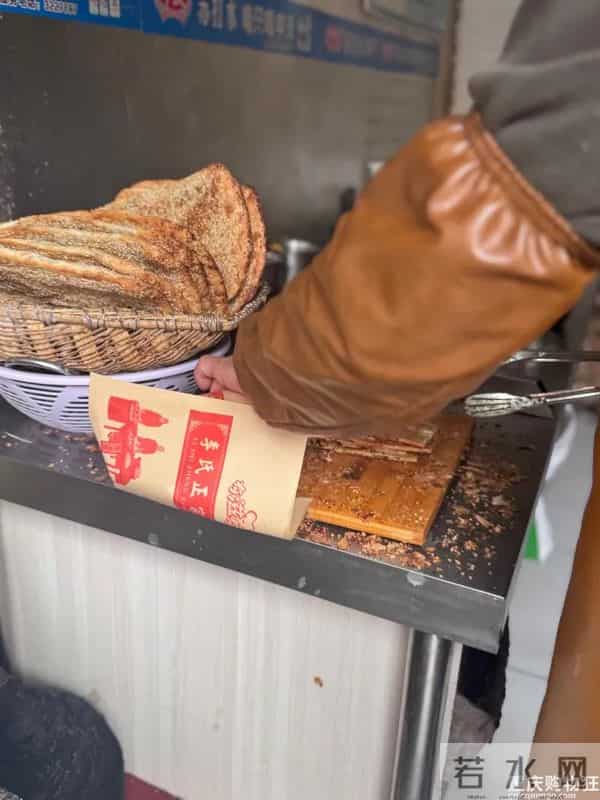 购物狂论坛:3.5h高铁直达!重庆周边充满烟火气的城市,一路都是麻辣鲜香