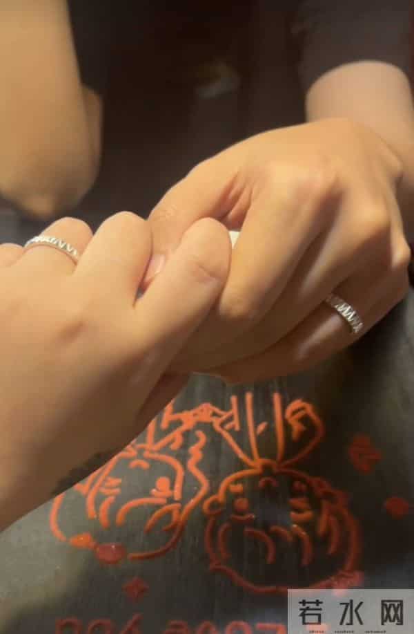 重庆姐弟坠亡案生母现状