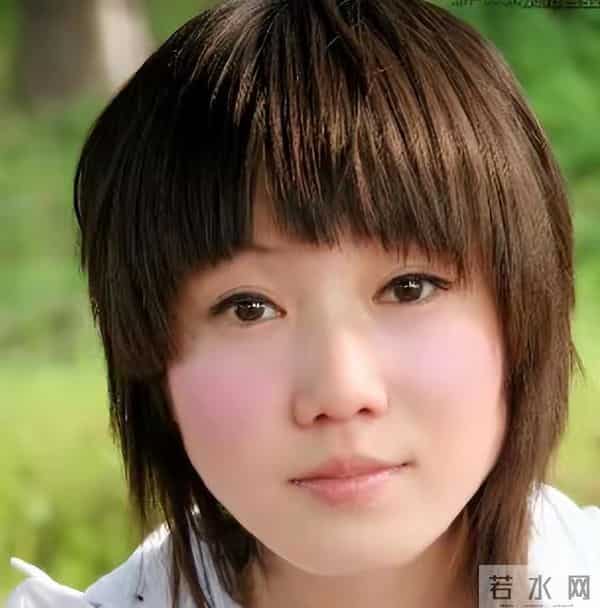 人体模特张筱雨