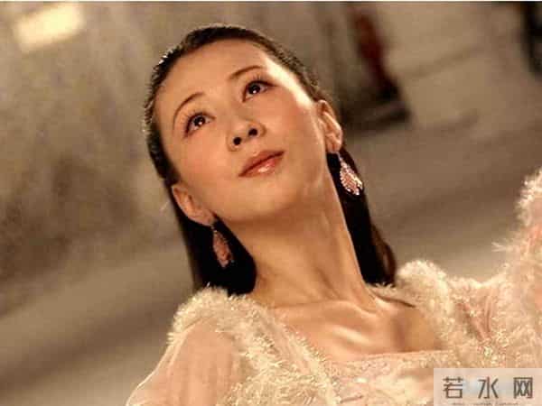 张筱人体:49岁仍单身!因为“全裸写真”遭全网唾骂,如今她活成了这样!