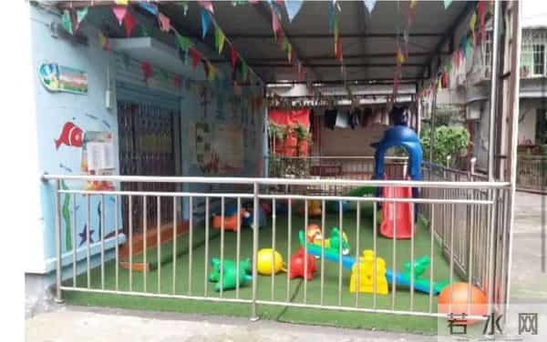 托管费：学校可以收“托管费”，但不能把学生赶出去