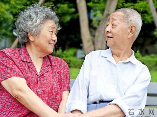 和理发店阿姨第一次