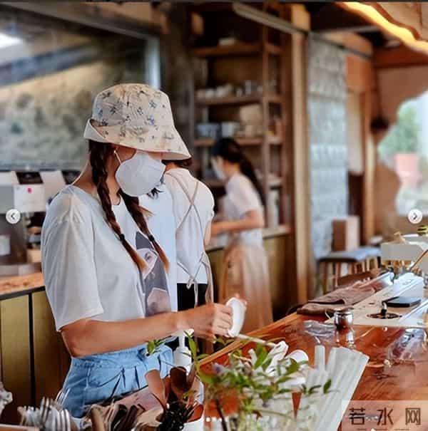 朴寒星吧：太惨！韩美女明星疑被丈夫泄露私密视频，竟遭网暴辱骂至退圈