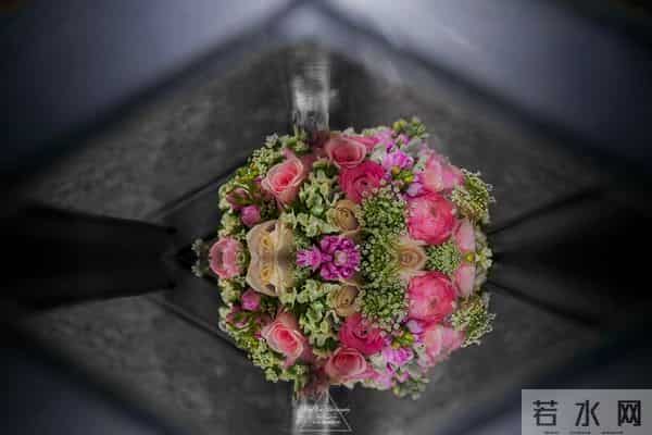 为了卖掉房子 她做了半年中介