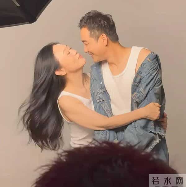 凤冠霞帔婚纱照