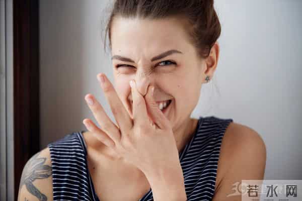 腋毛论坛:世界上80%的人有体臭,在中国却80%的人“无味”,原因何在?