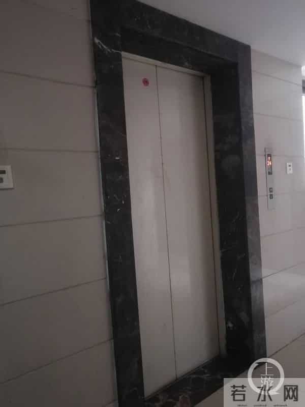 重庆苹果城：上游帮忙 - 电梯一到晚上就发出“巨响”居民被吵得睡不着觉