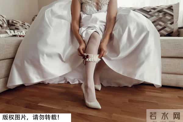 恋袜:丝袜最初竟是为男性设计的!为什么充满诱惑?正经的科普来了