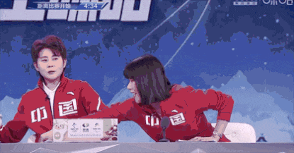 咯咯dy6：永远的冰场双子星！王濛周洋十六年神仙友情，买房都在同一小区？