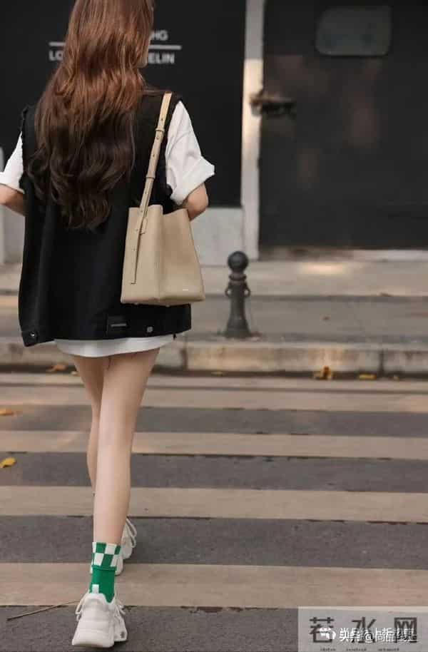 天美意官网：重磅来袭，【天美意】女包，买一送一个，到手两个包包