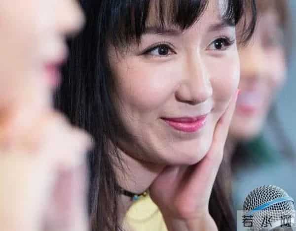 柳岩整形前后对比