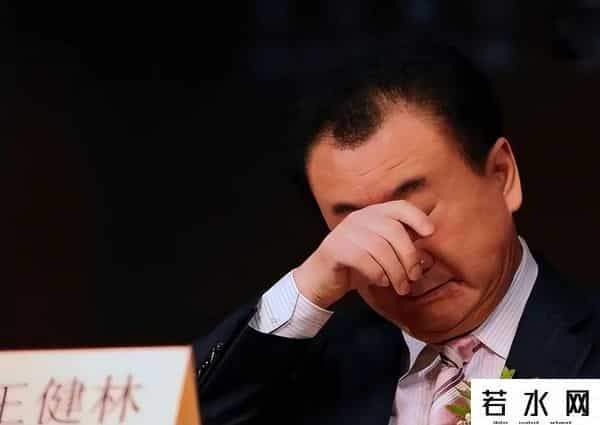 王思聪没想到，71岁父亲王健林上黑名单，他却在日本潇洒挥霍