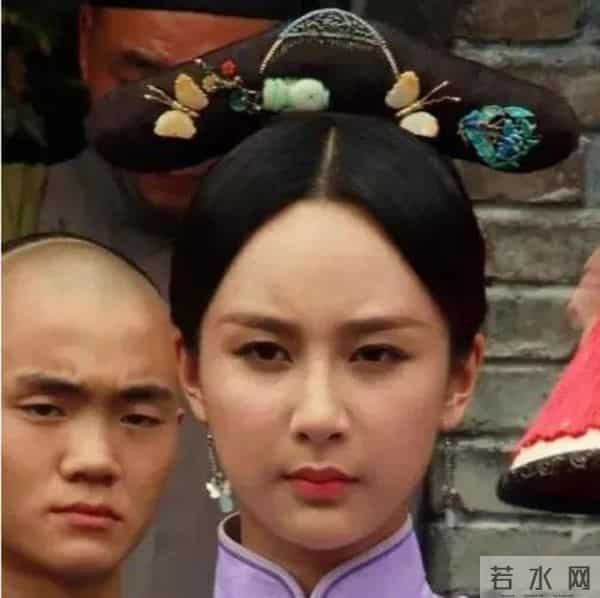 柳岩整形前后对比