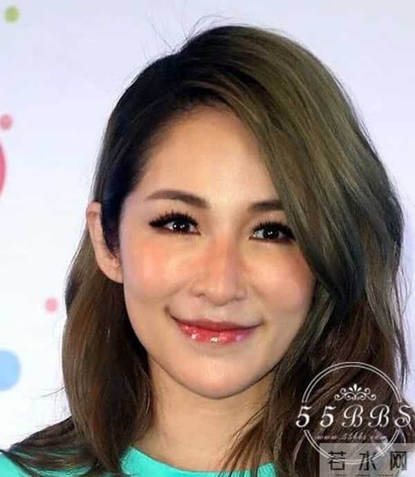 电眼美女购物狂