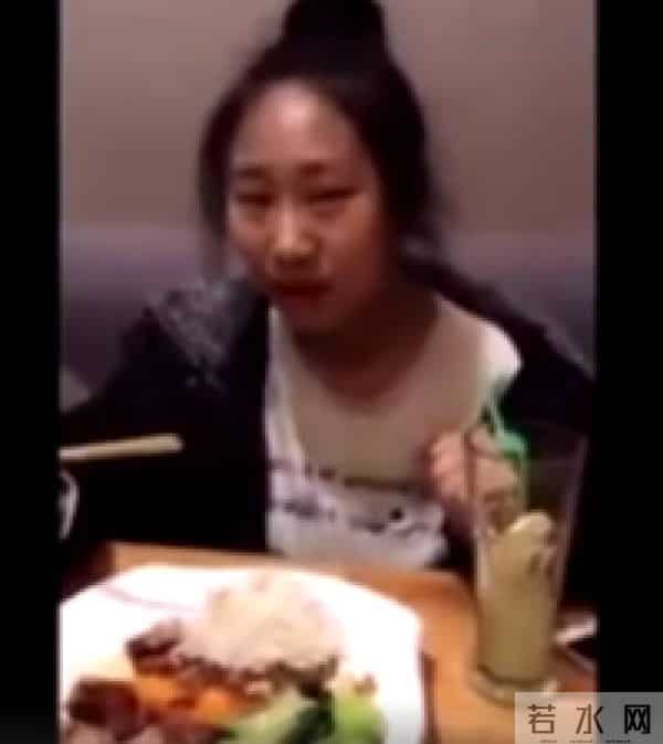 虹桥一姐:还记得那个跟拍明星的虹桥一姐吗?现在明星要反过来蹭她热度了!